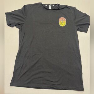 Rise Black Short Sleeve Tee with Red-Yellow Crest size large